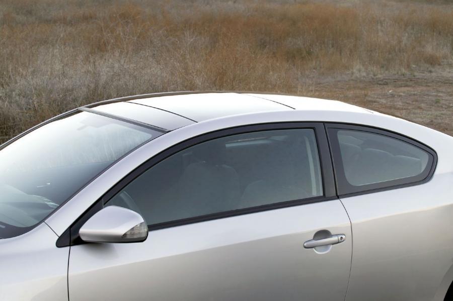  Scion tC 2005 года  (фото 99 из 130)